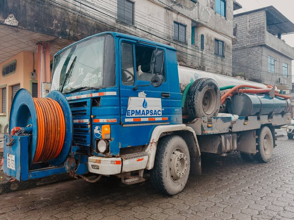 El Triunfo: Limpieza de alcantarillado en el centro ante las lluvias