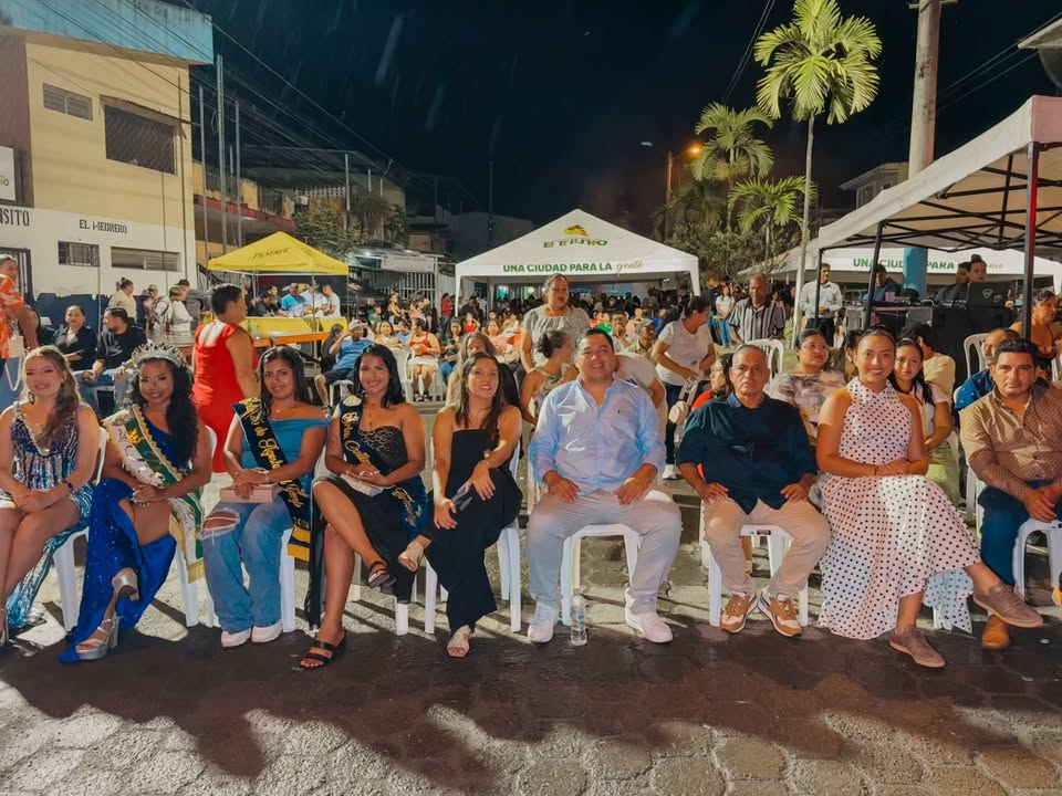 Gran Balconazo Ciudadano celebra el talento y la identidad de El Triunfo