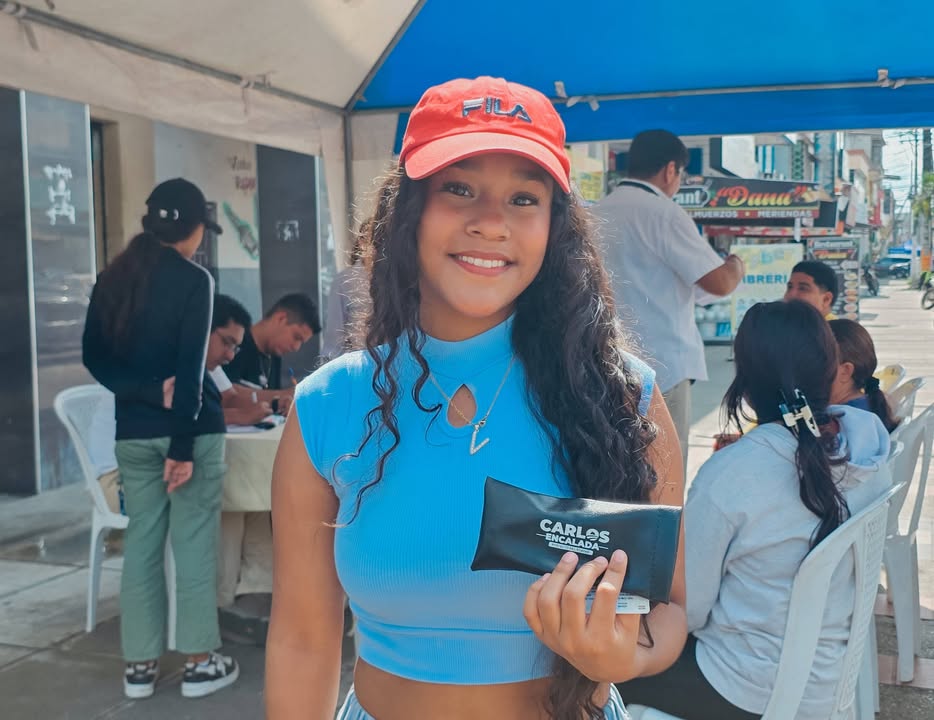 El Triunfo: Prefectura del Guayas entrega lentes a beneficiarios de brigada oftalmológica