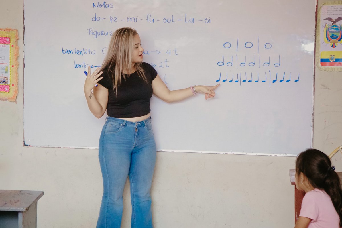 El Triunfo: Inicia en la Biblioteca Municipal el proyecto Guayas Sinfónico con clases de canto
