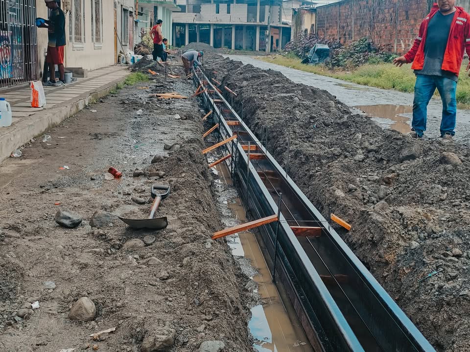 El Triunfo: Avanza la urbanización en Pedro Menéndez “A” con aceras y bordillos