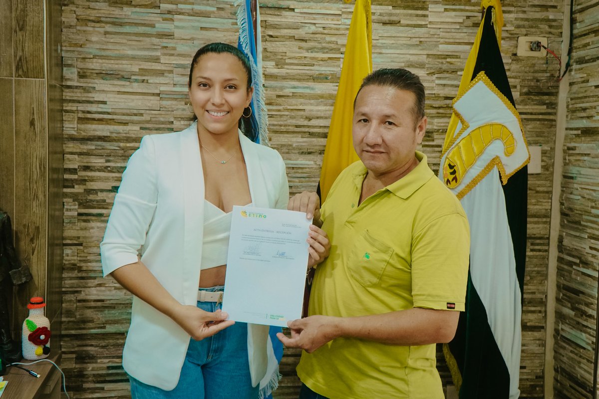 El Triunfo: entrega de 200 CV para vincular mano de obra local con SEMCONSTRU